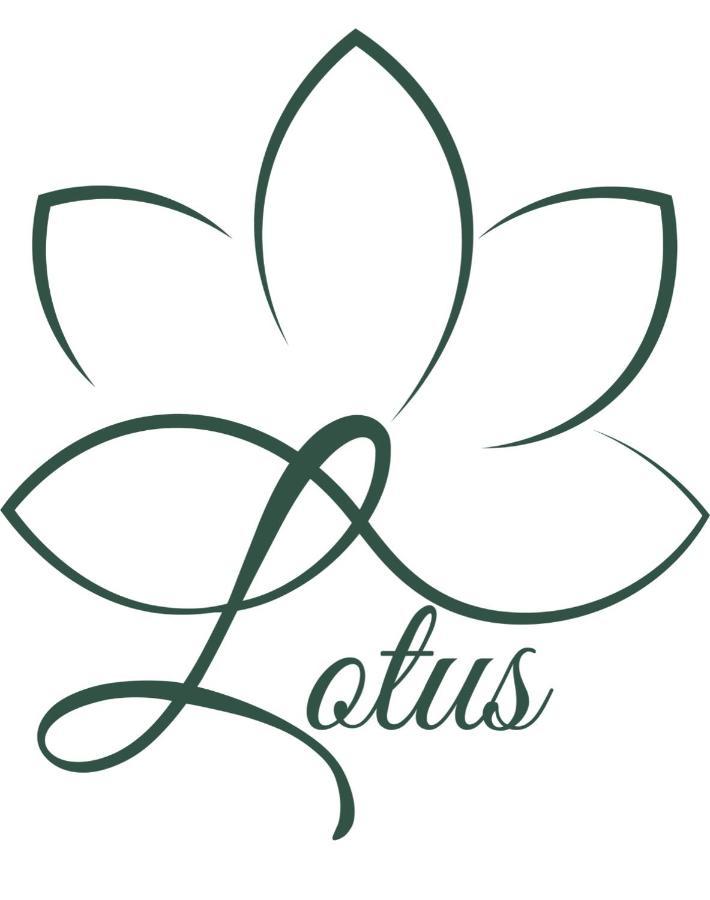 Lotus Apartment บารี ภายนอก รูปภาพ