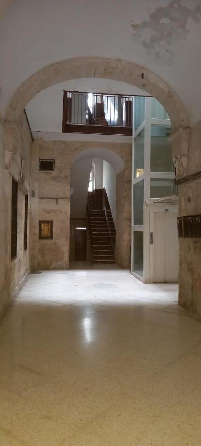 Lotus Apartment บารี ภายนอก รูปภาพ