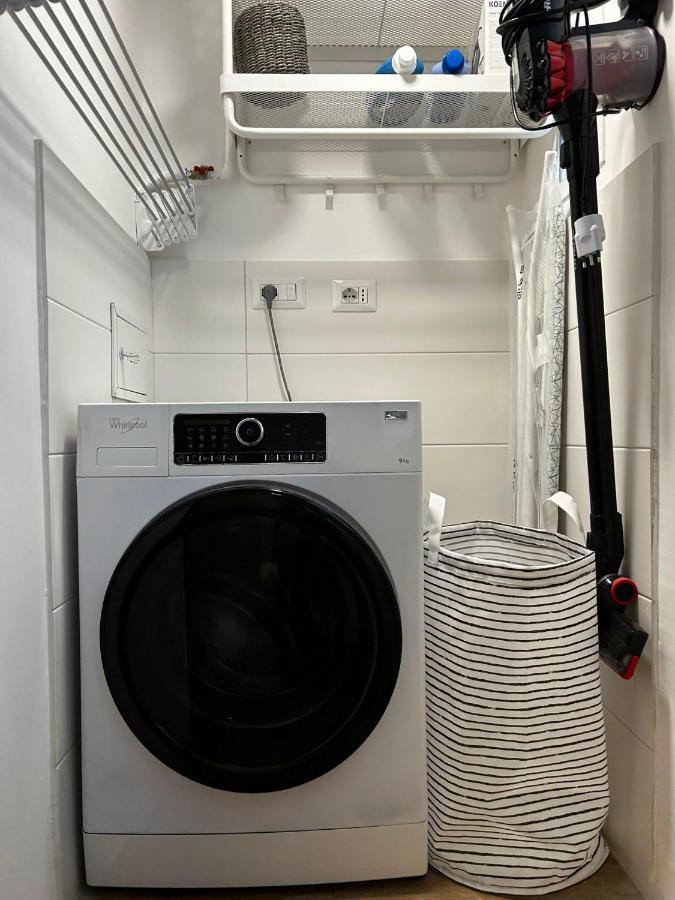 Lotus Apartment บารี ภายนอก รูปภาพ
